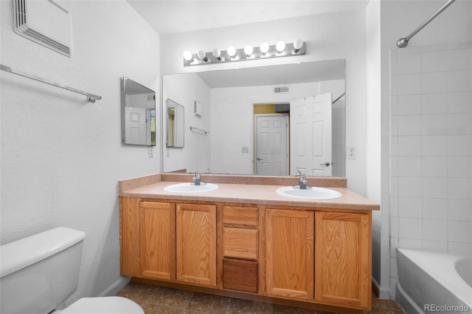 MLS Image #16 for 5763 n gibralter way 2-307,aurora, Colorado