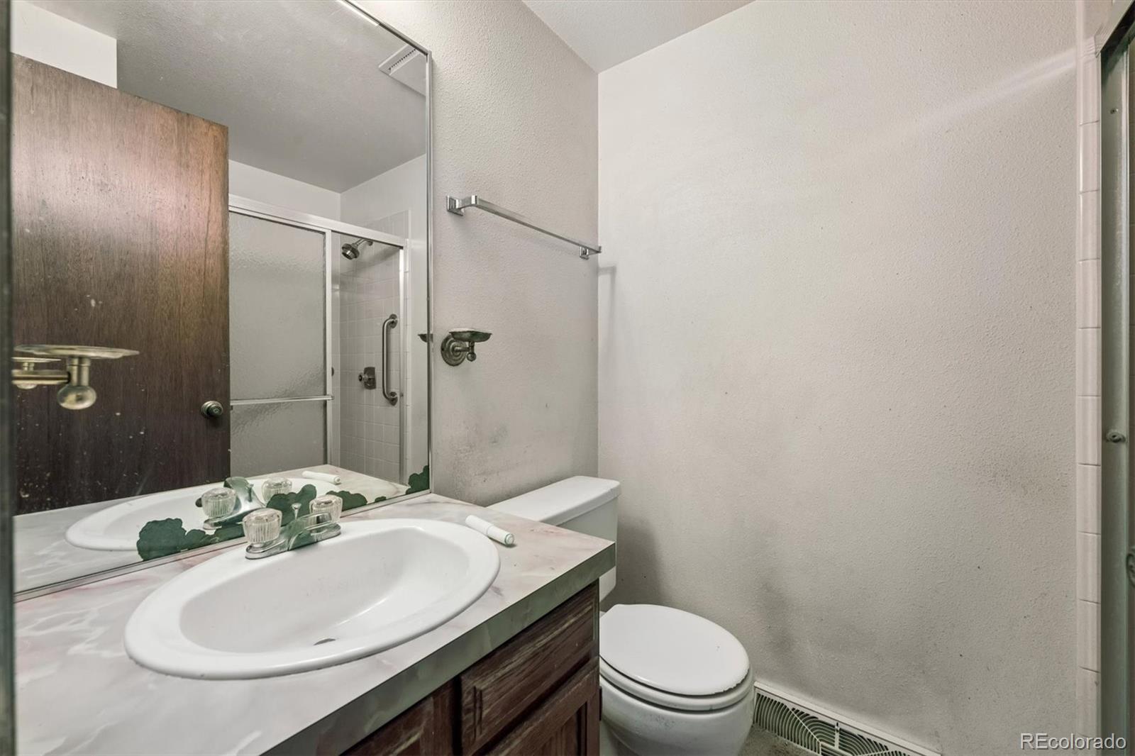 MLS Image #13 for 7101 w yale avenue,denver, Colorado