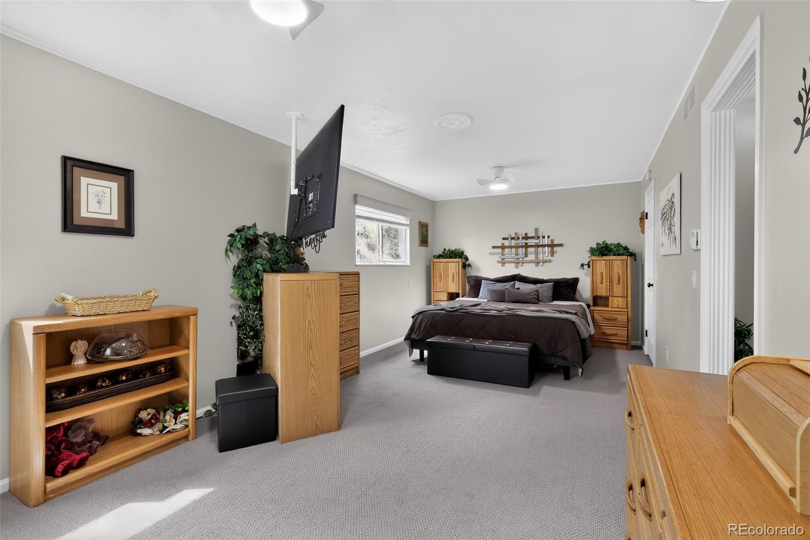 MLS Image #11 for 4551 s ouray way,aurora, Colorado