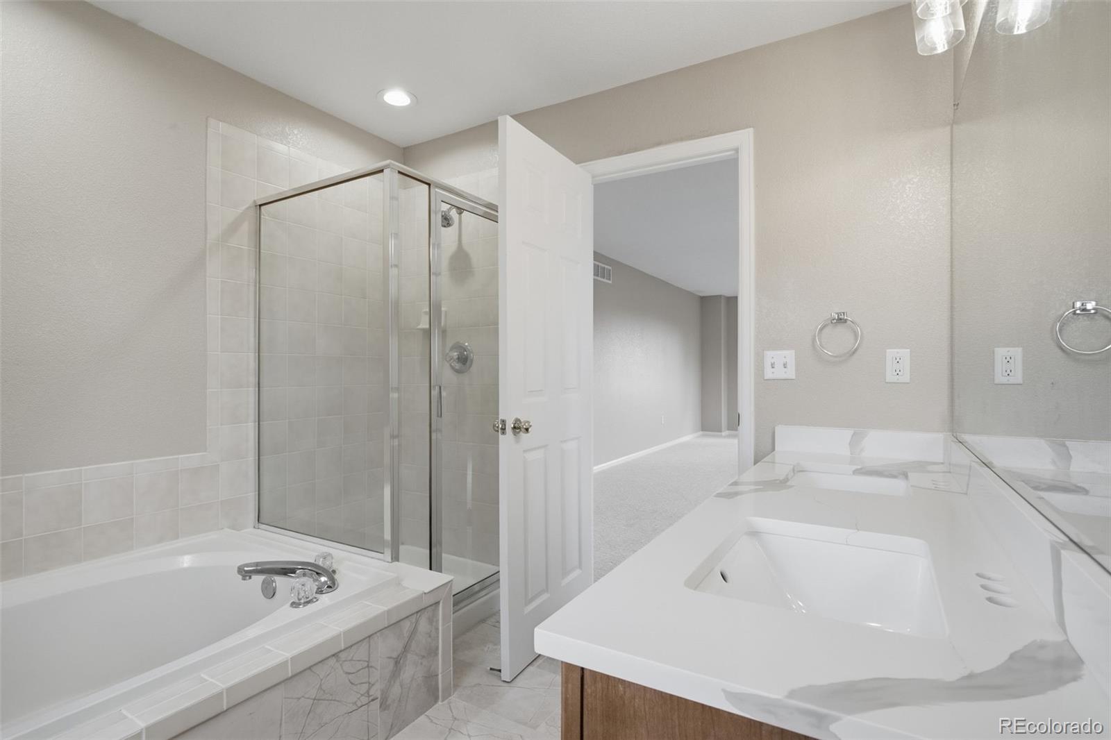 MLS Image #14 for 19102 e crestridge circle,aurora, Colorado