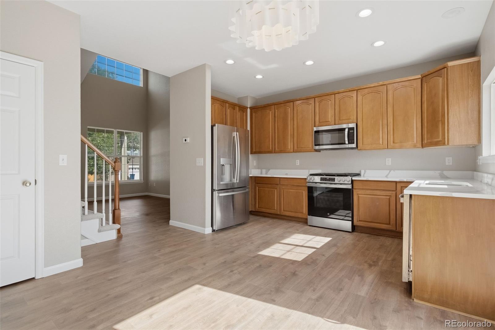 MLS Image #2 for 19102 e crestridge circle,aurora, Colorado