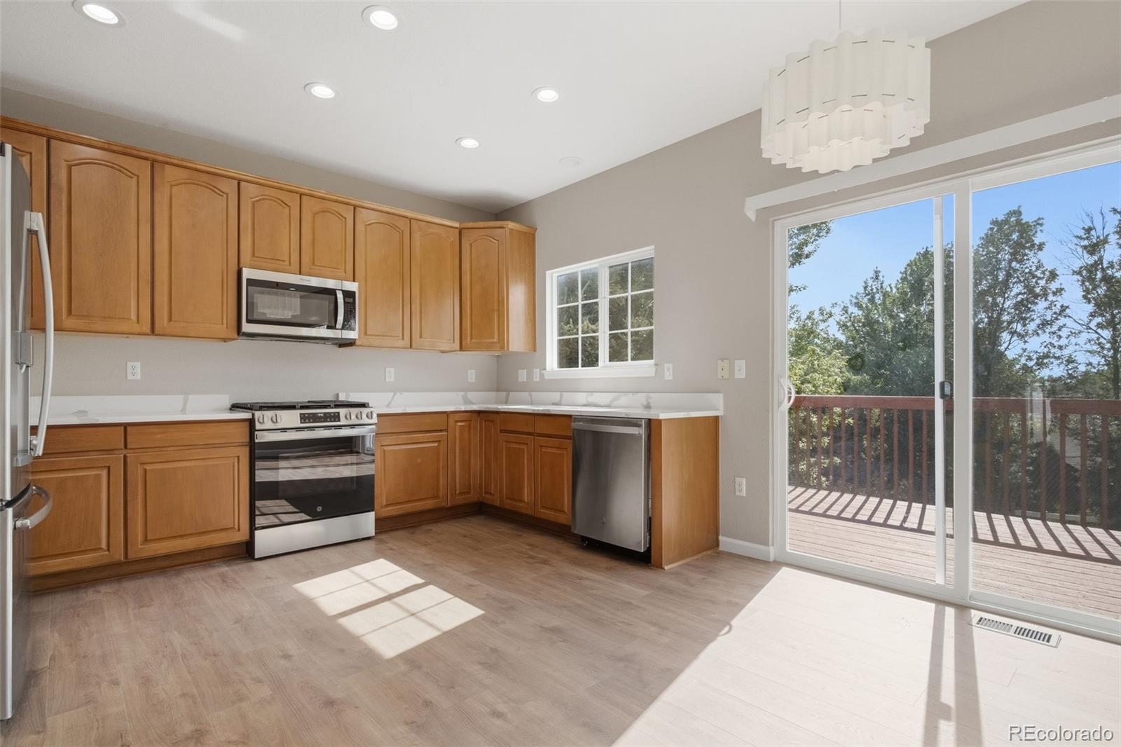 MLS Image #3 for 19102 e crestridge circle,aurora, Colorado
