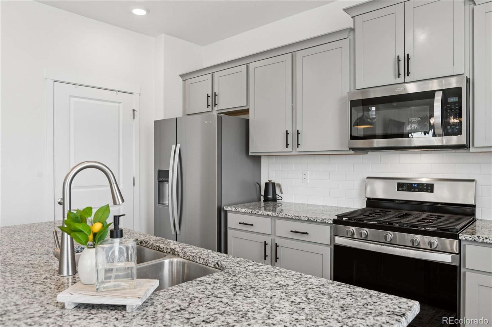 MLS Image #19 for 7434 e 158th avenue,thornton, Colorado