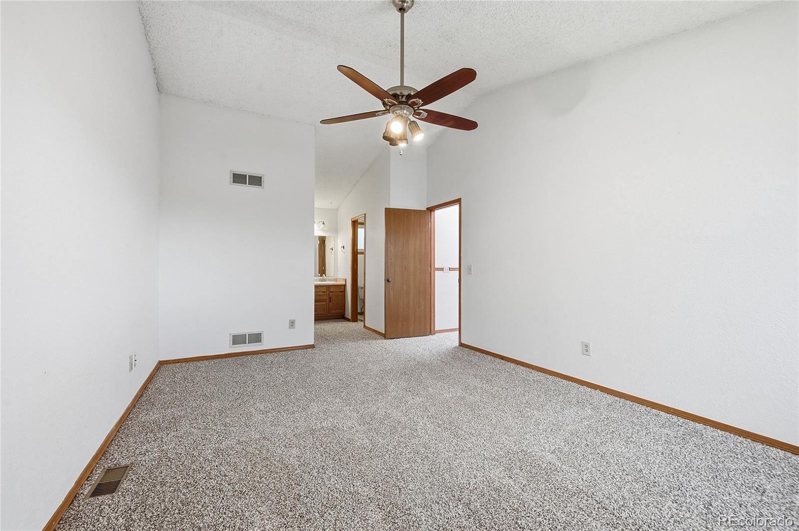 MLS Image #10 for 2849 e 102nd avenue,denver, Colorado