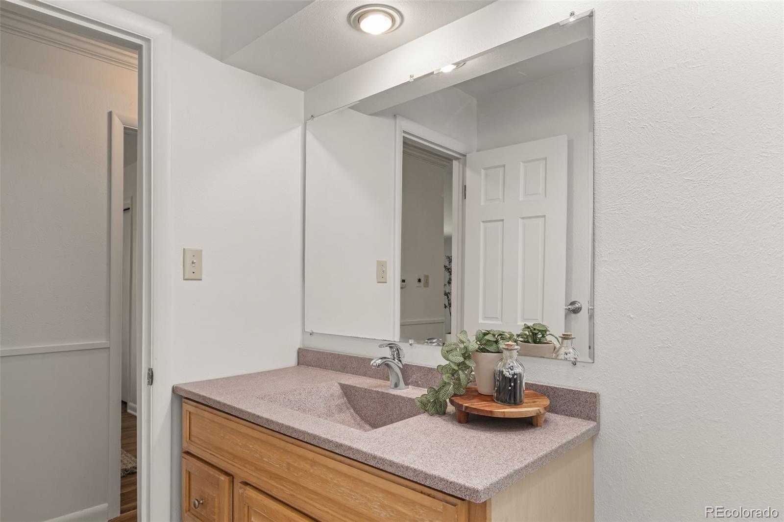 MLS Image #25 for 6944 s lakeview street,littleton, Colorado