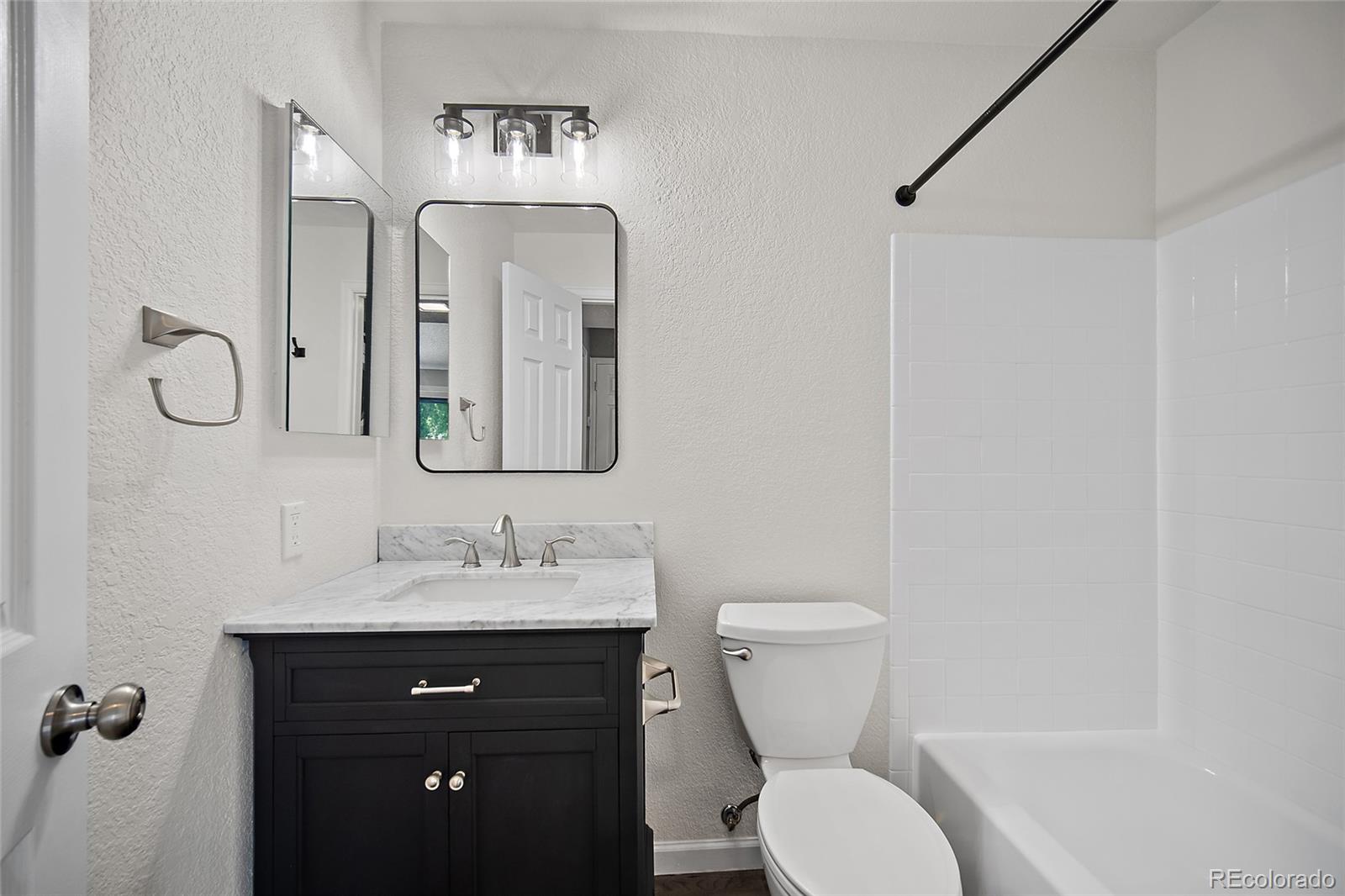 MLS Image #18 for 3600 s pierce street,denver, Colorado