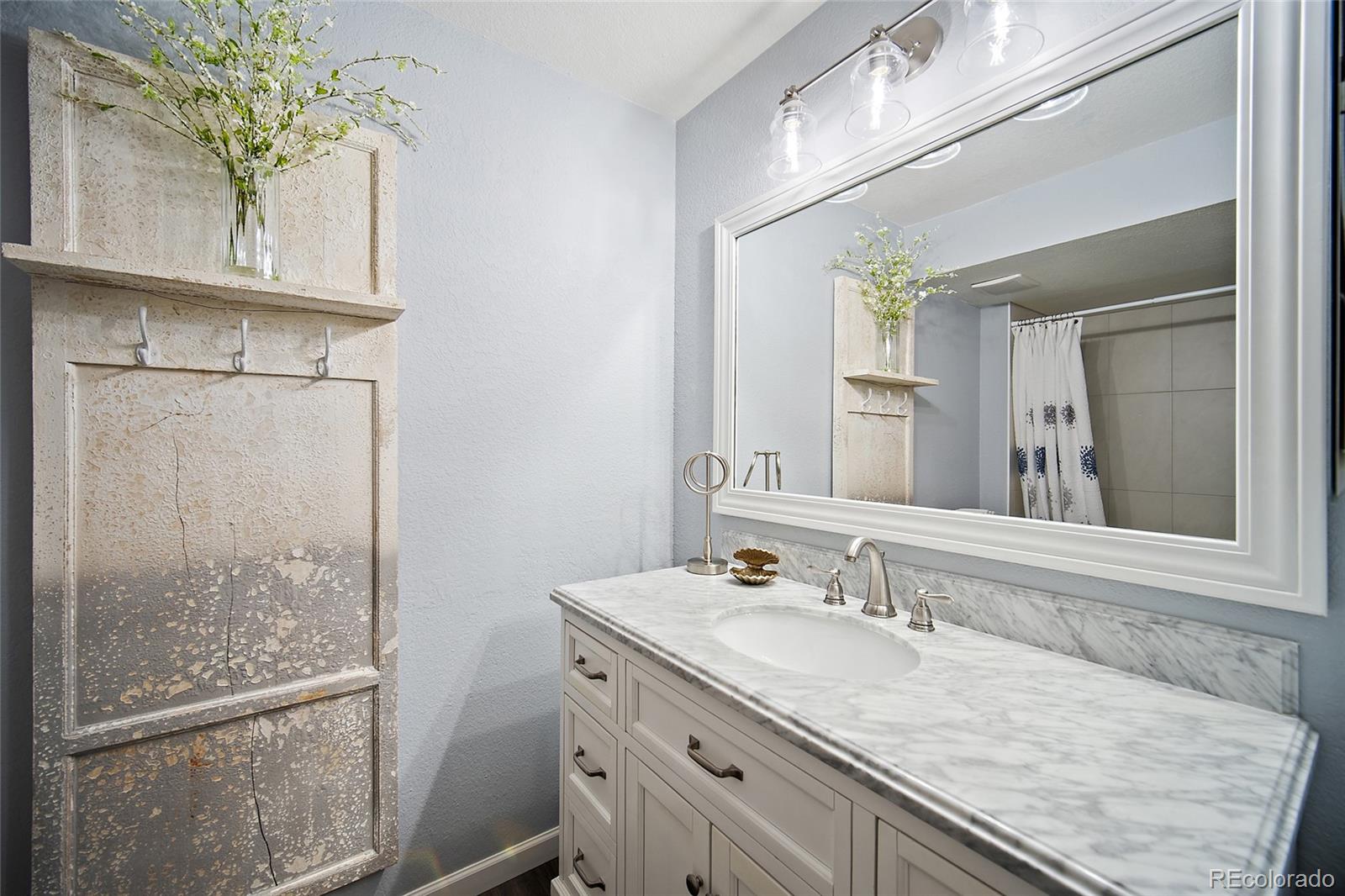 MLS Image #23 for 3600 s pierce street,denver, Colorado