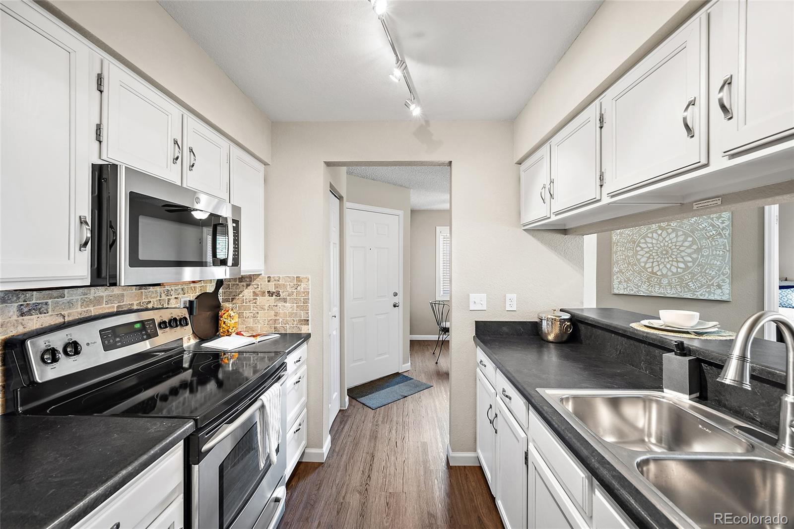 MLS Image #3 for 3600 s pierce street,denver, Colorado