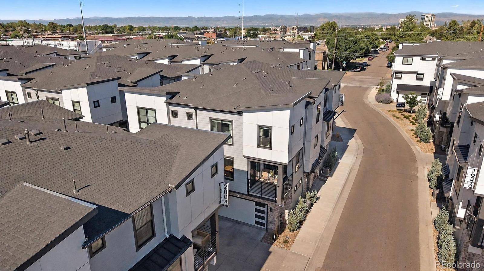 MLS Image #4 for 2002 s holly street,denver, Colorado