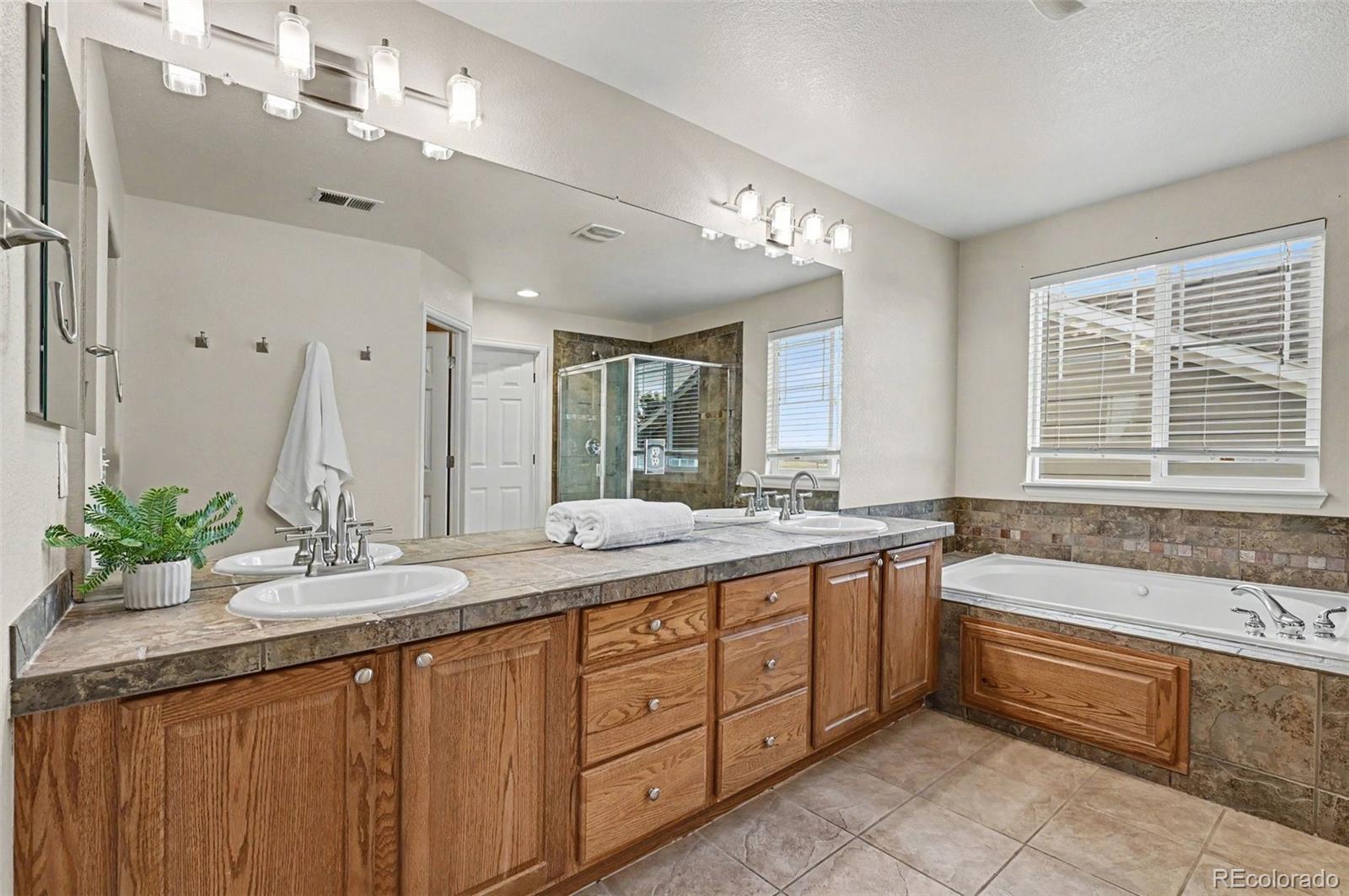 MLS Image #13 for 11854 s breeze grass way,parker, Colorado