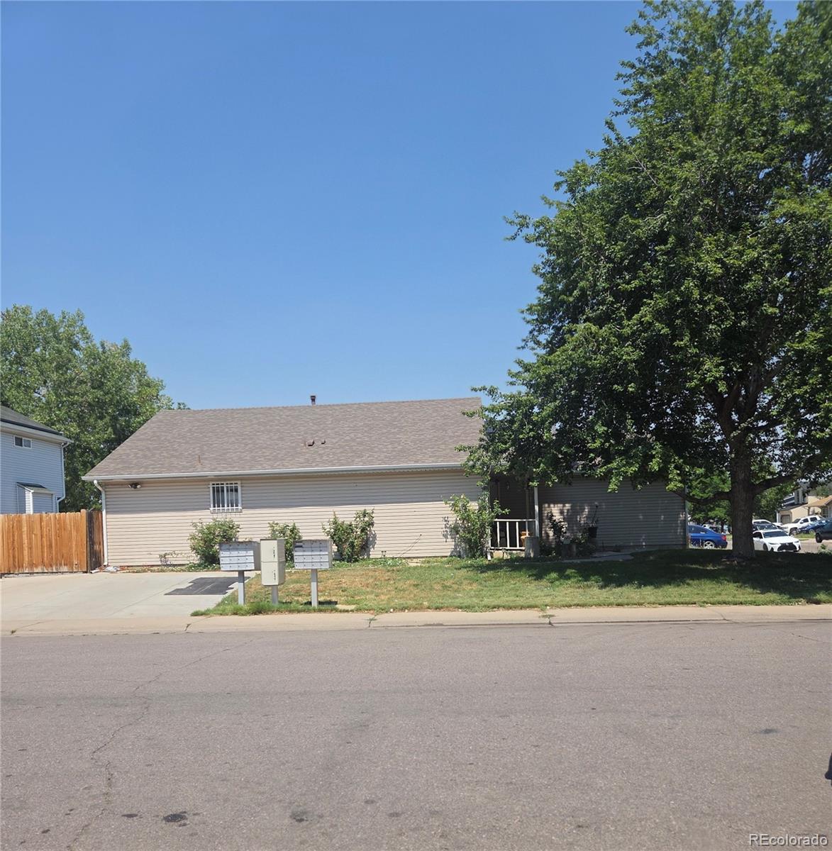 MLS Image #2 for 14574  andrews drive,denver, Colorado