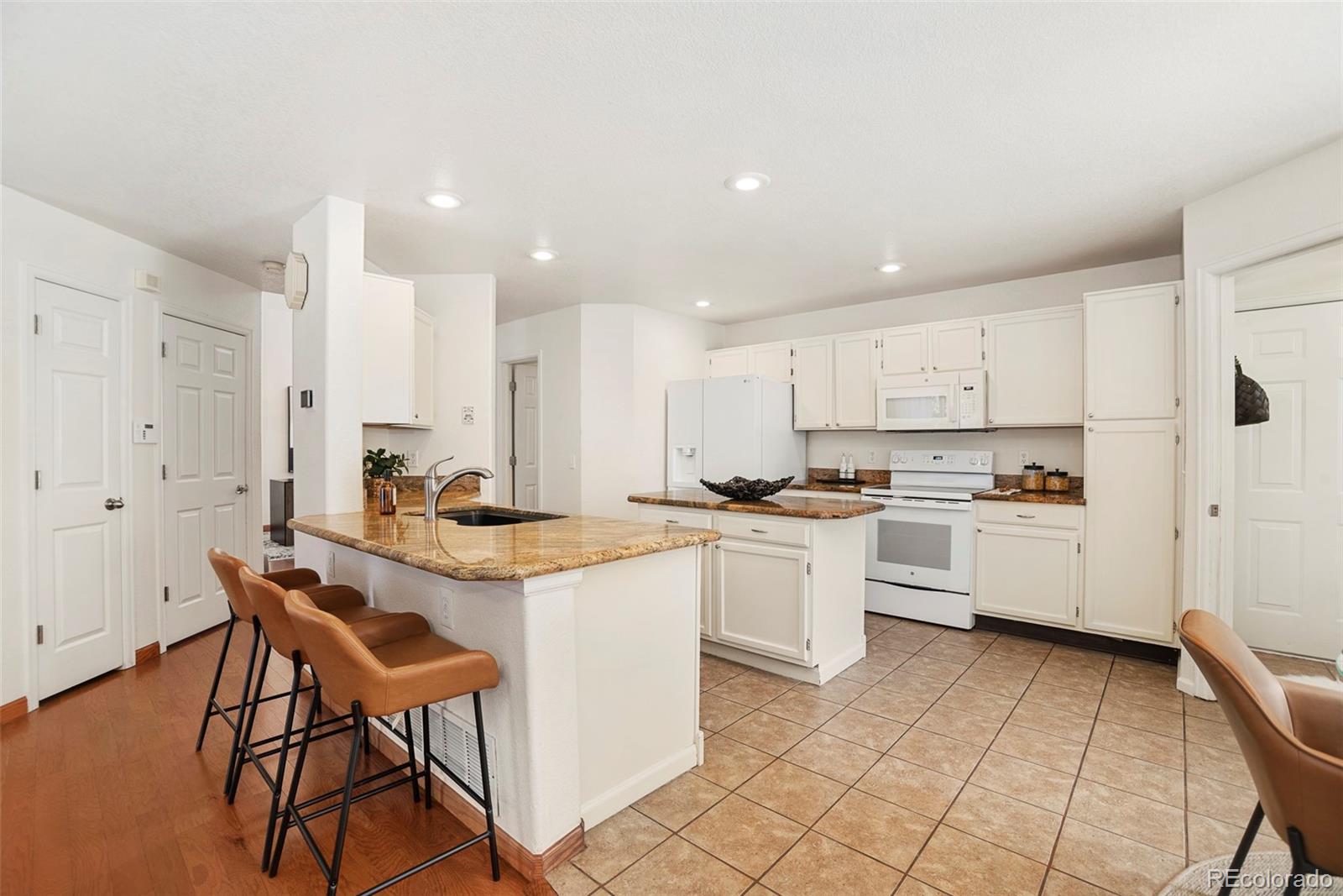 MLS Image #10 for 4297 s jericho street,aurora, Colorado