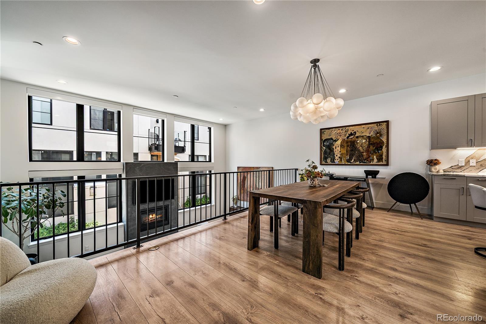 MLS Image #11 for 818  ash street,denver, Colorado