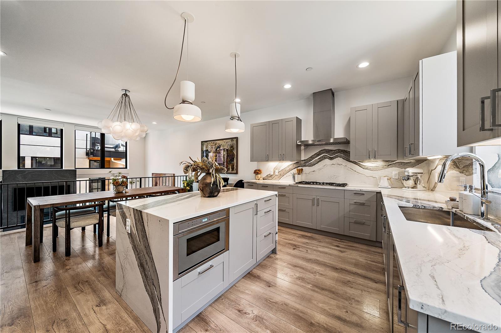 MLS Image #6 for 818  ash street,denver, Colorado