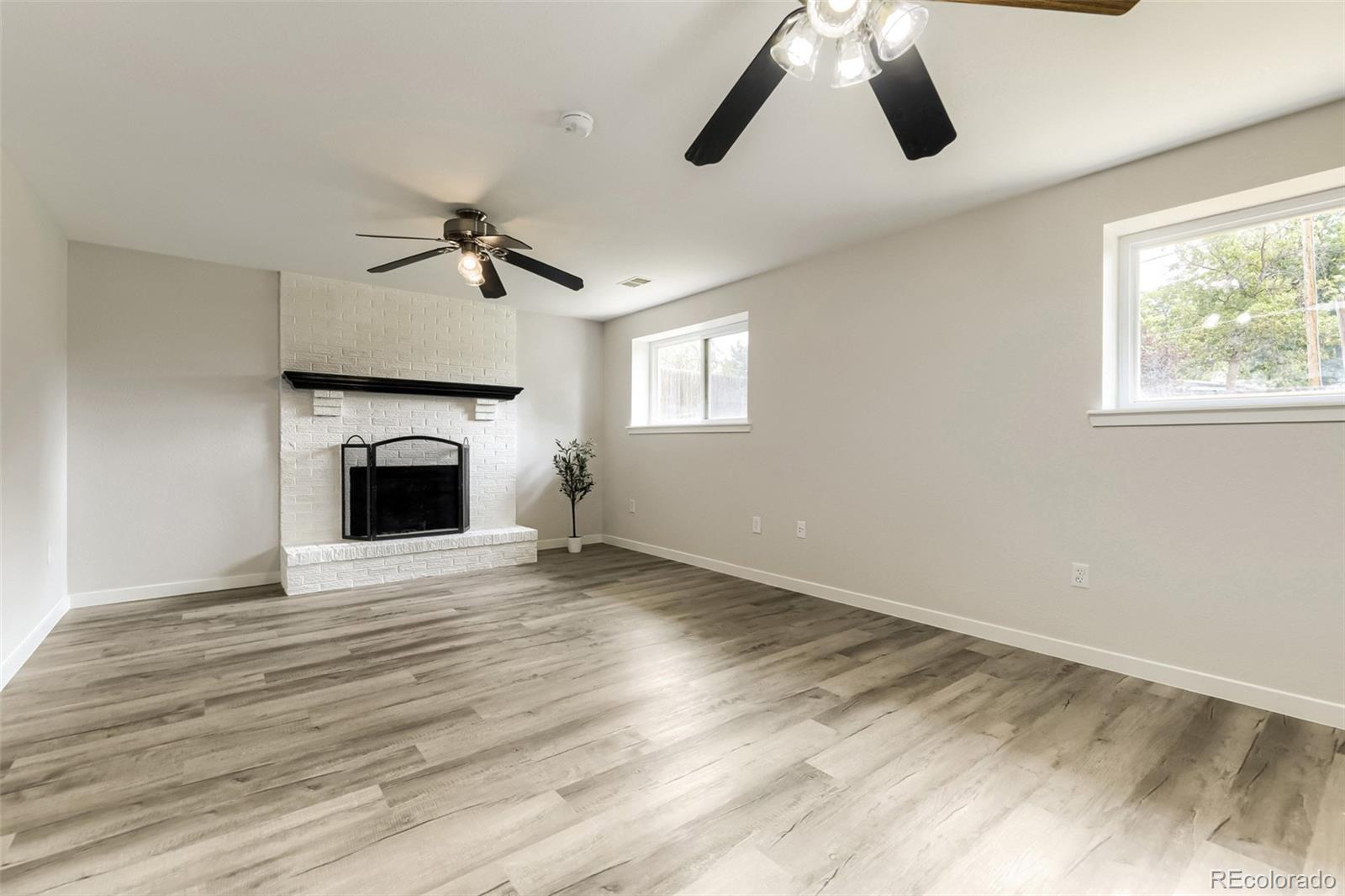 MLS Image #7 for 1026  mobile street,aurora, Colorado