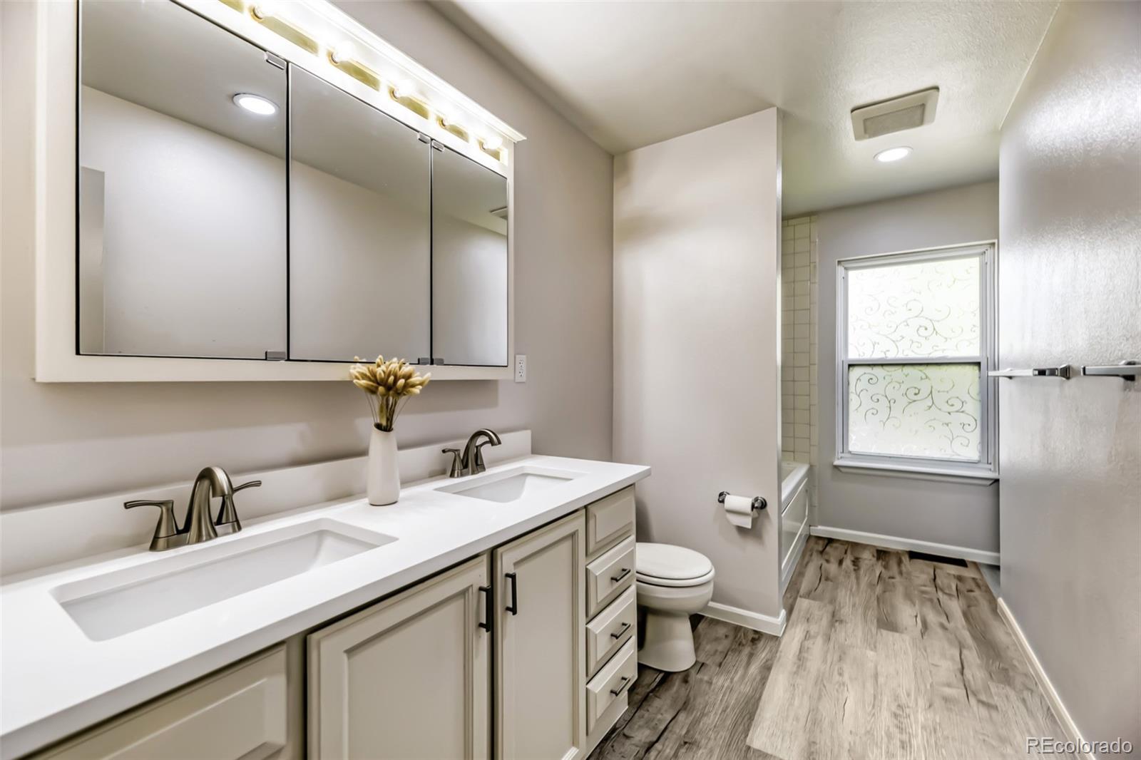 MLS Image #9 for 1026  mobile street,aurora, Colorado