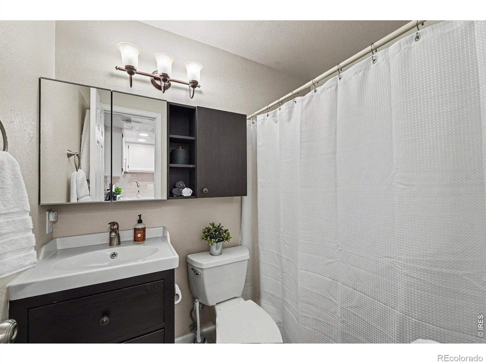 MLS Image #17 for 1885 s quebec way,denver, Colorado
