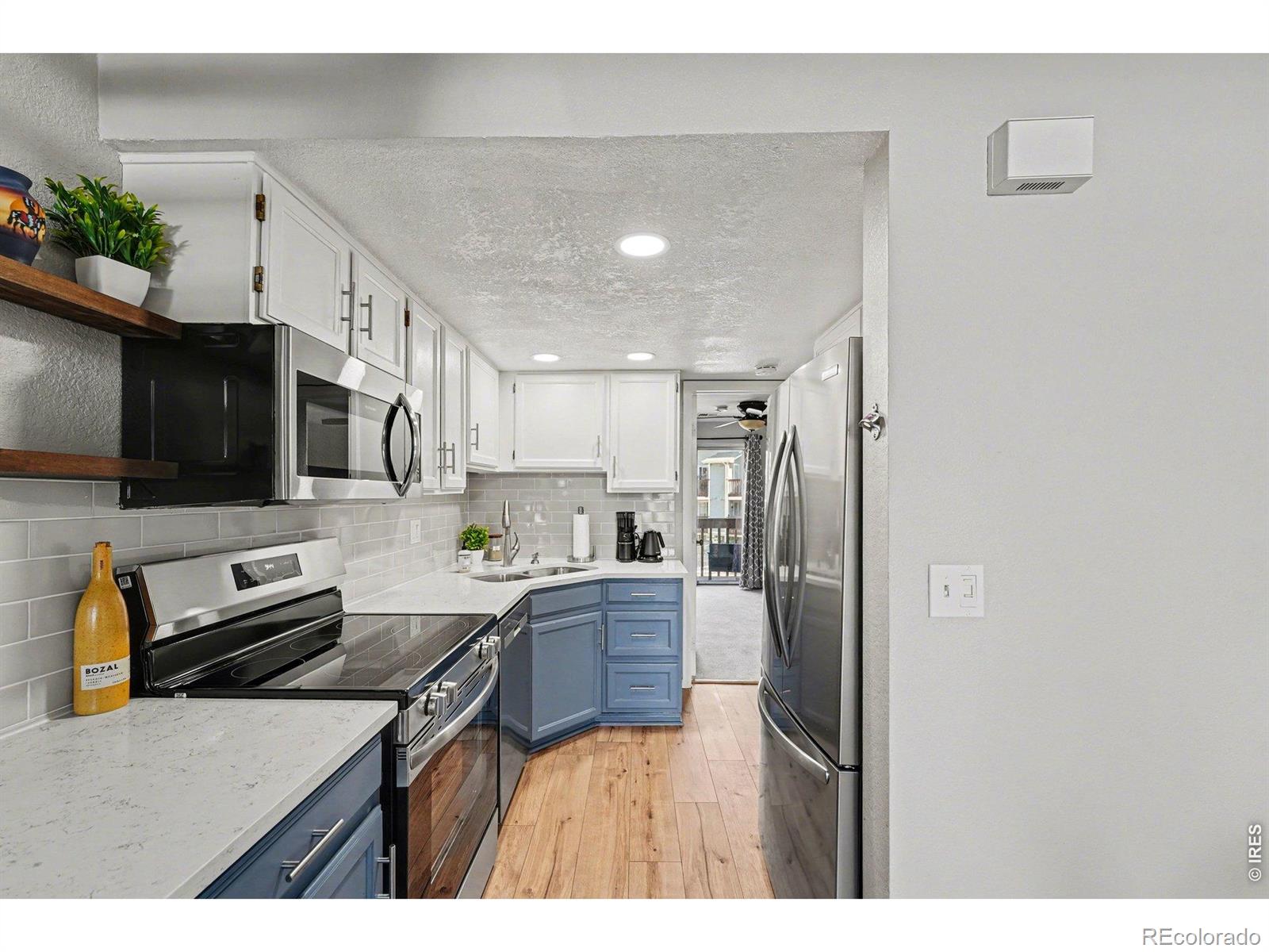 MLS Image #9 for 1885 s quebec way,denver, Colorado