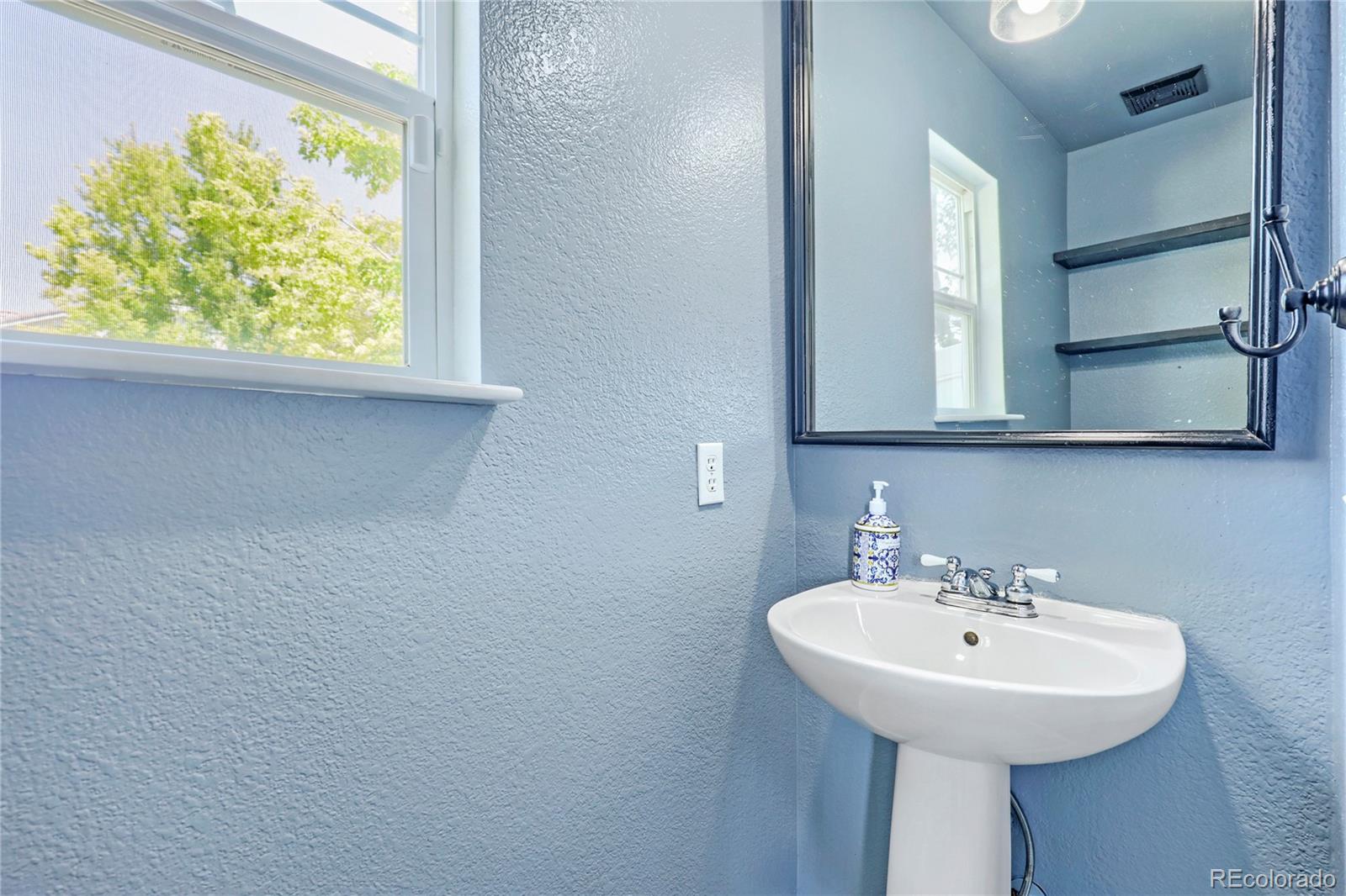 MLS Image #2 for 5570  nepal street,denver, Colorado