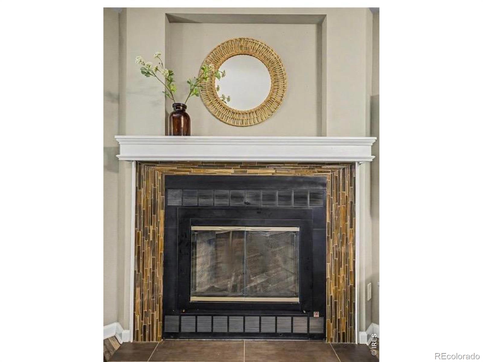 MLS Image #3 for 8198 s columbine court,centennial, Colorado