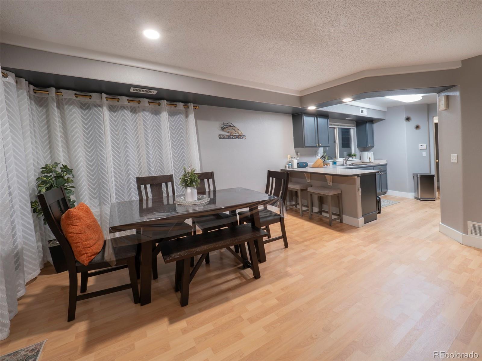 MLS Image #3 for 21376 e 40th place,denver, Colorado