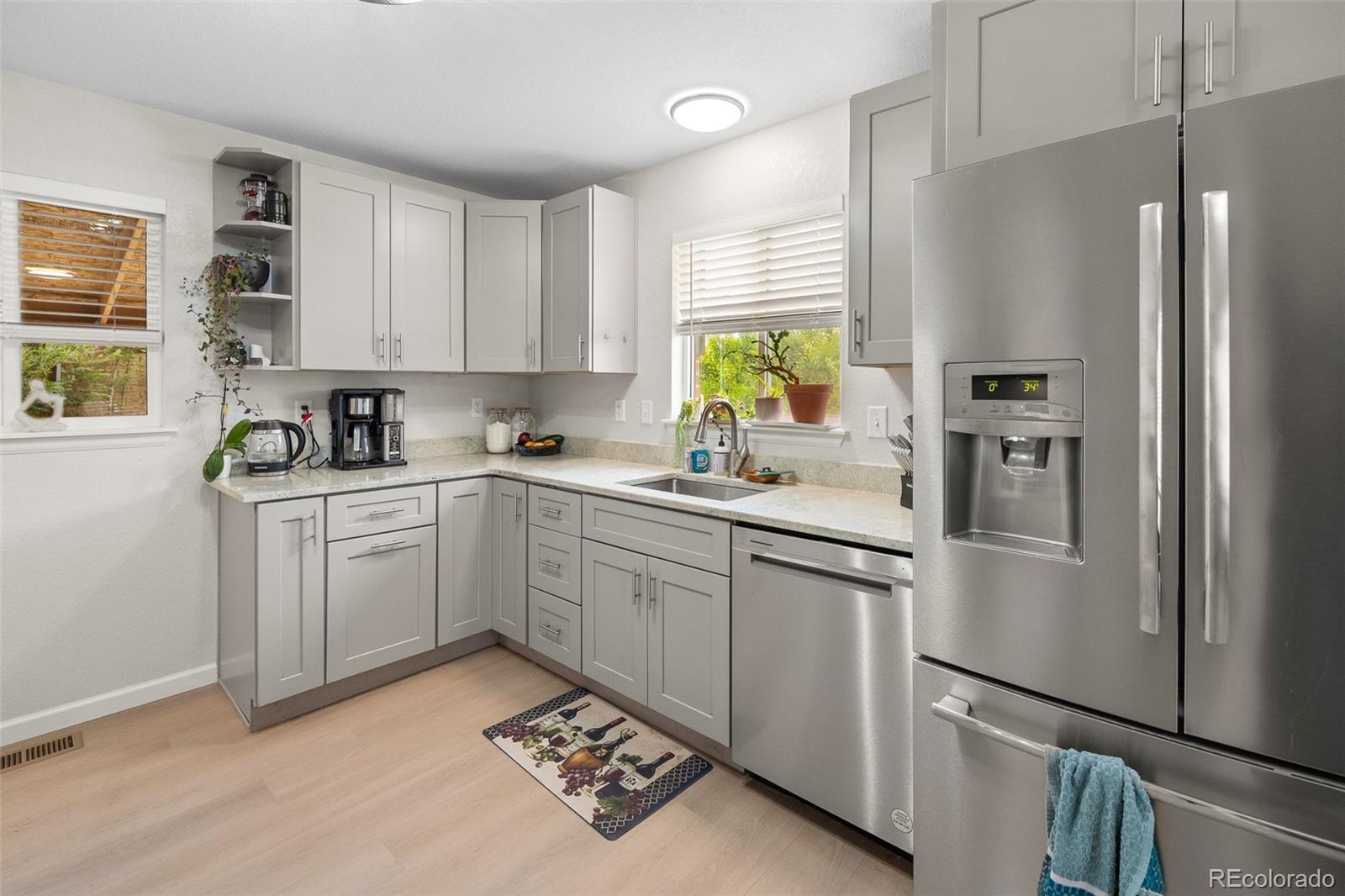 MLS Image #19 for 2041  samuel drive,denver, Colorado