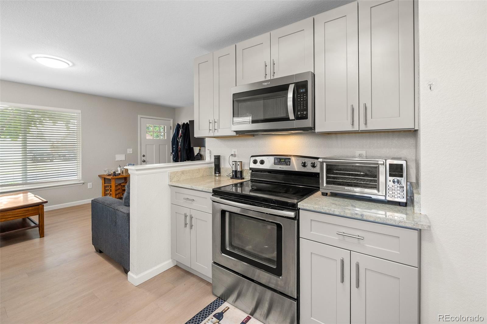 MLS Image #22 for 2041  samuel drive,denver, Colorado