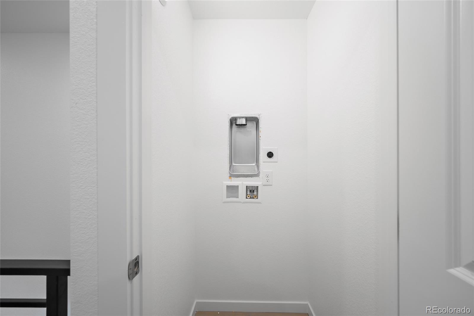 MLS Image #16 for 2020 s holly street,denver, Colorado
