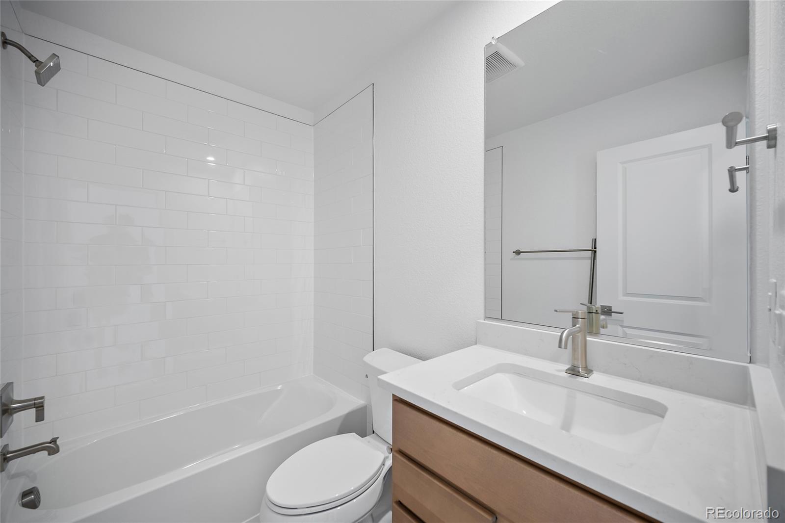 MLS Image #19 for 2020 s holly street,denver, Colorado