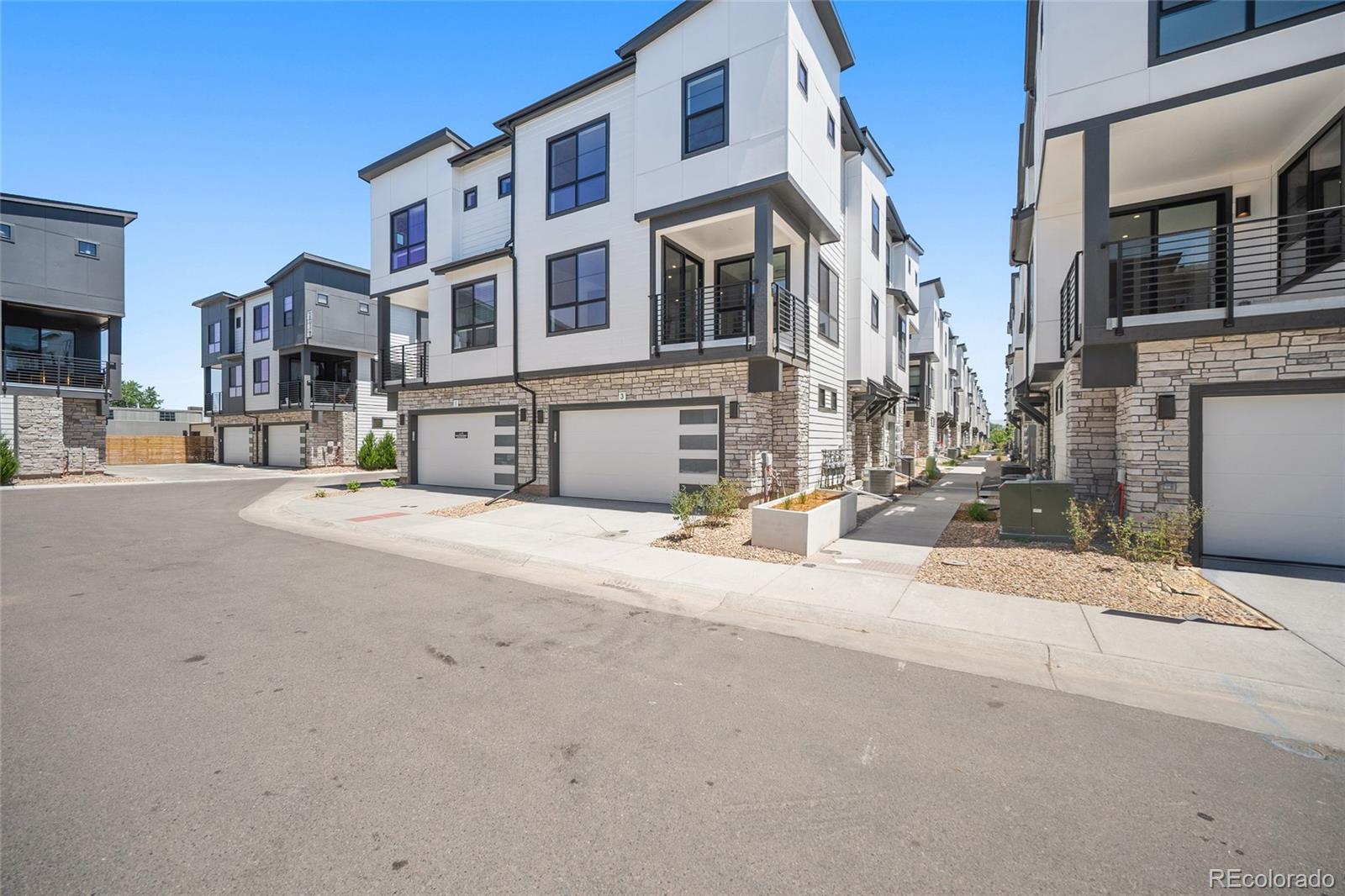 MLS Image #27 for 2020 s holly street,denver, Colorado