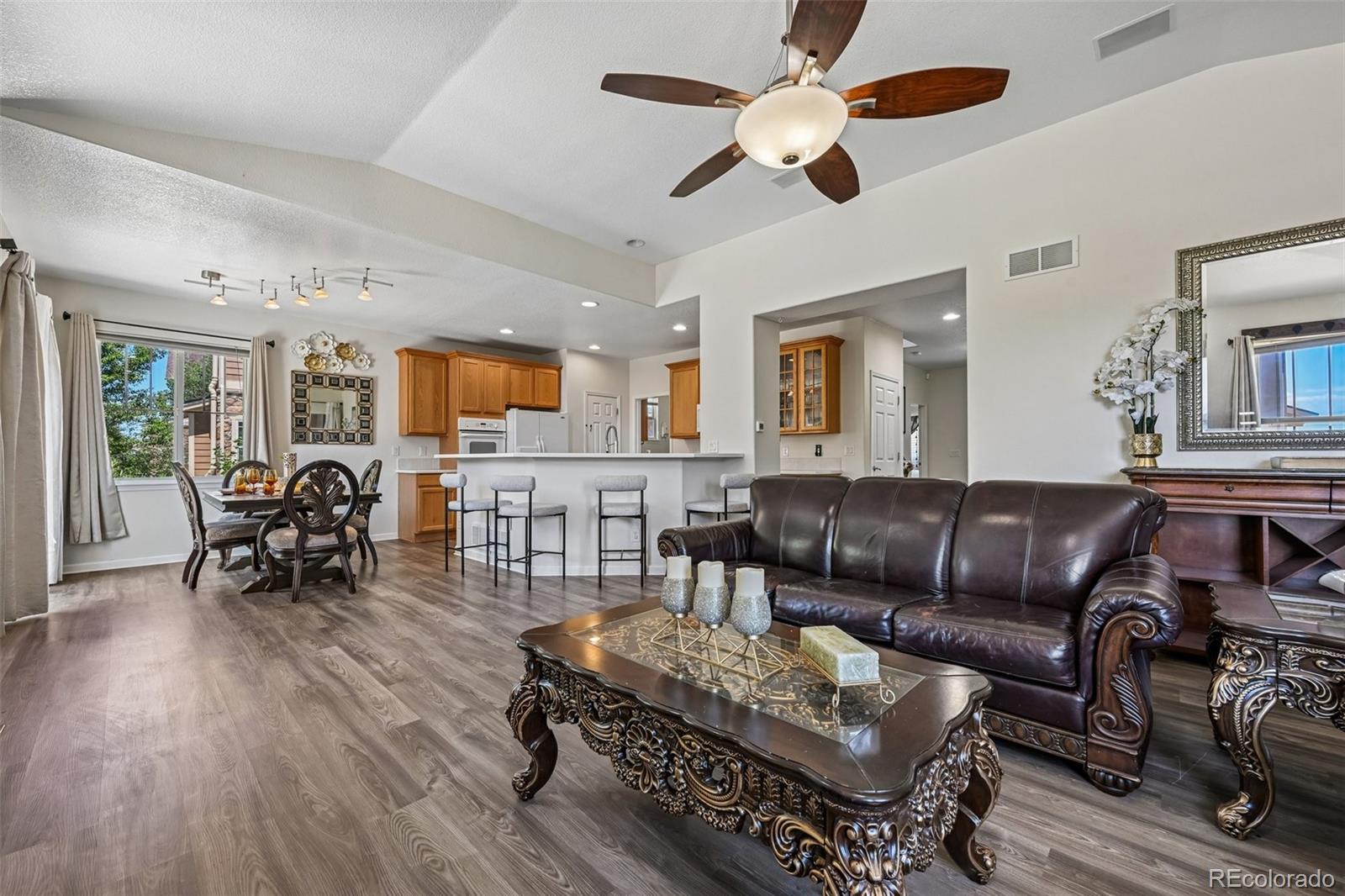 MLS Image #7 for 247 n coolidge way,aurora, Colorado