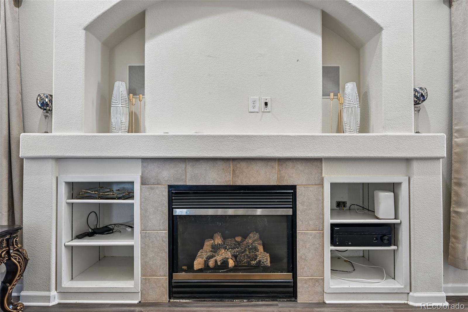 MLS Image #8 for 247 n coolidge way,aurora, Colorado