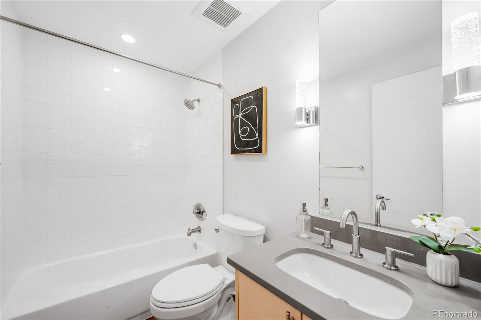 MLS Image #15 for 2640  central court,denver, Colorado