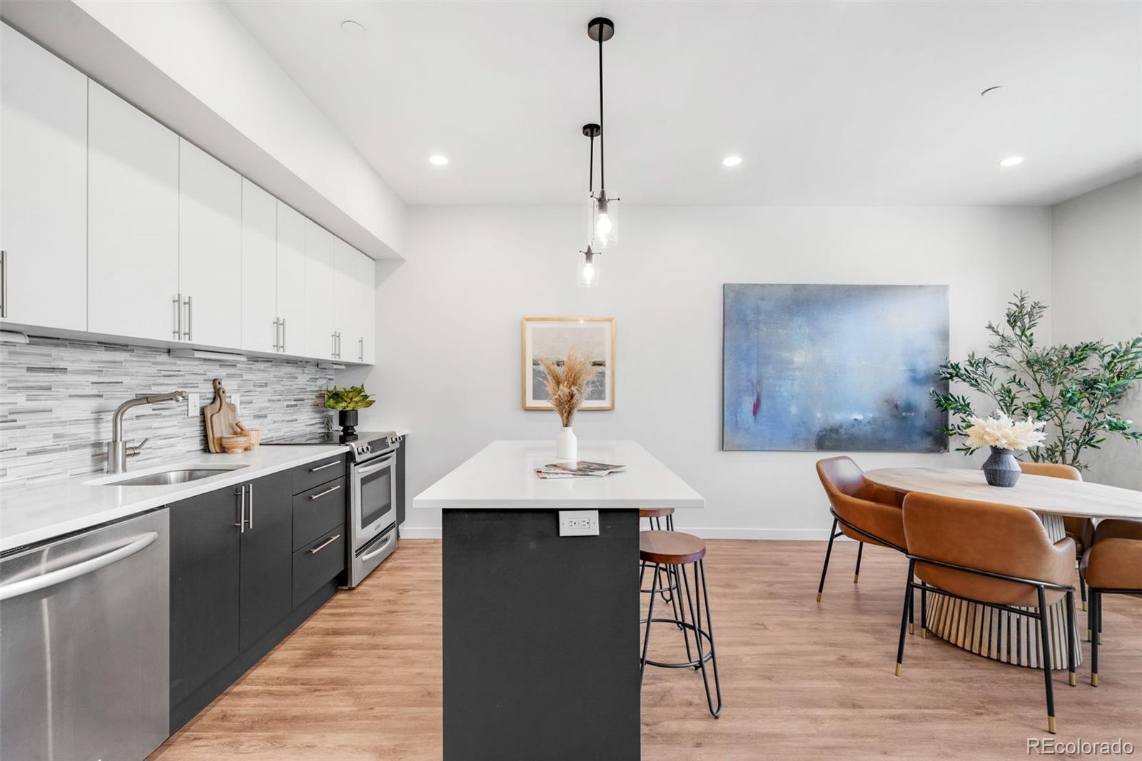 MLS Image #3 for 2640  central court,denver, Colorado