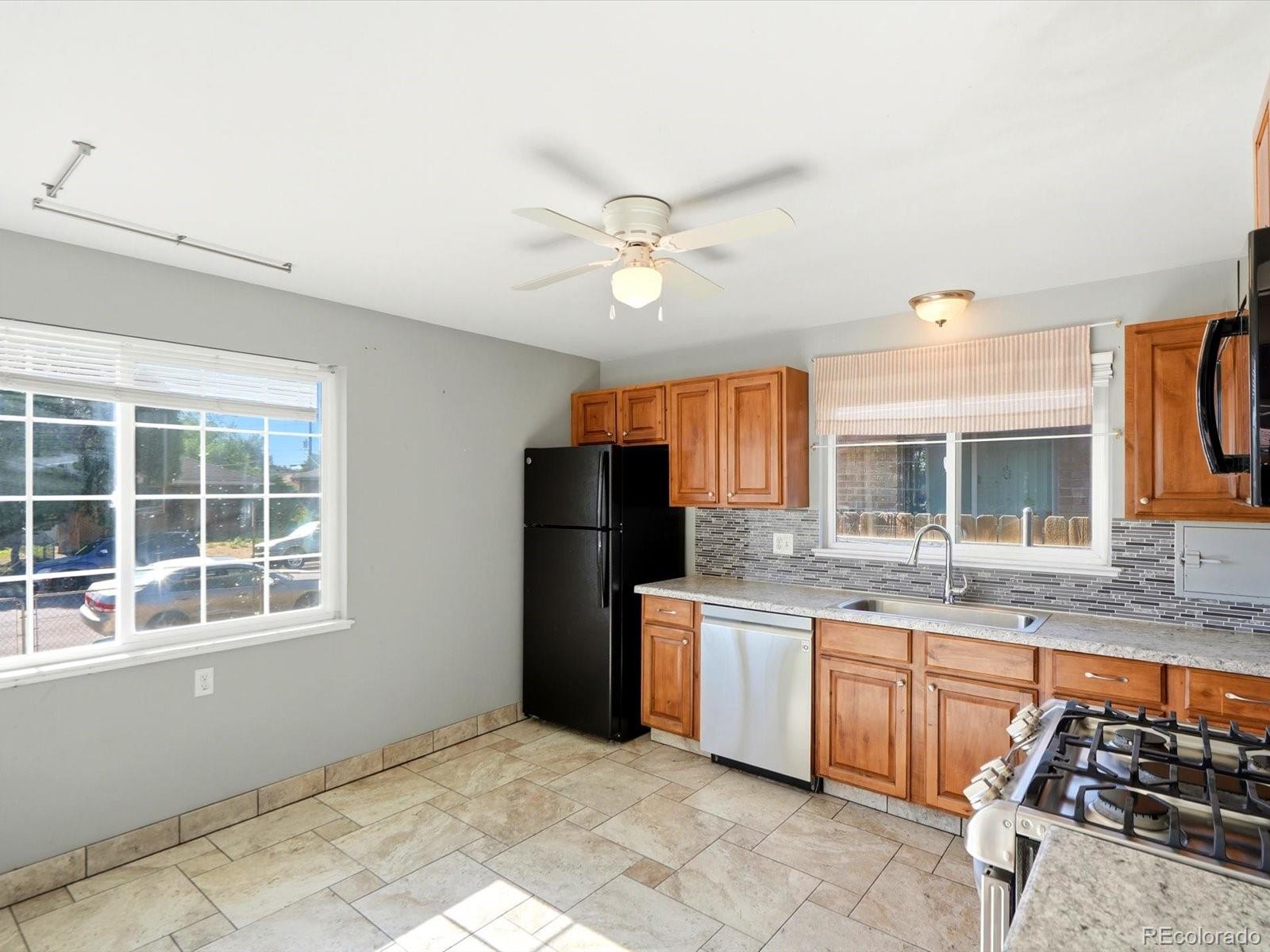 MLS Image #10 for 3651  forest street,denver, Colorado