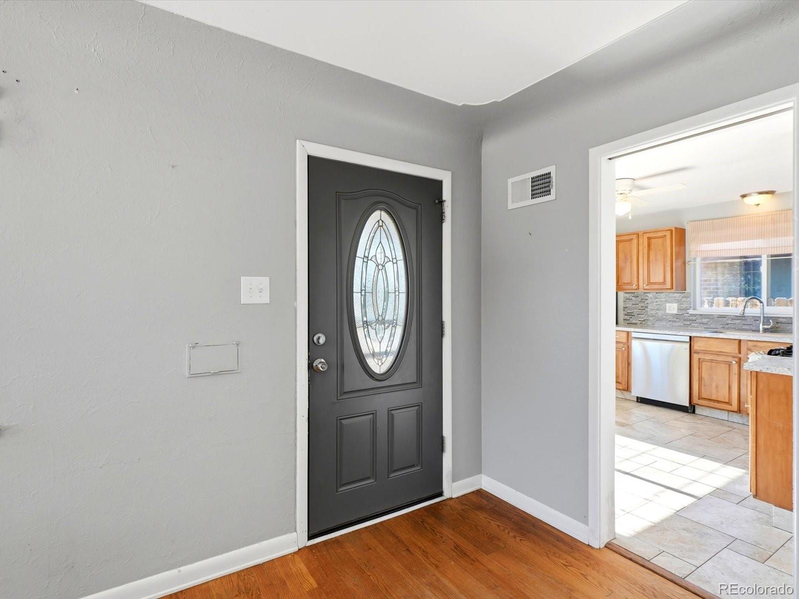MLS Image #5 for 3651  forest street,denver, Colorado