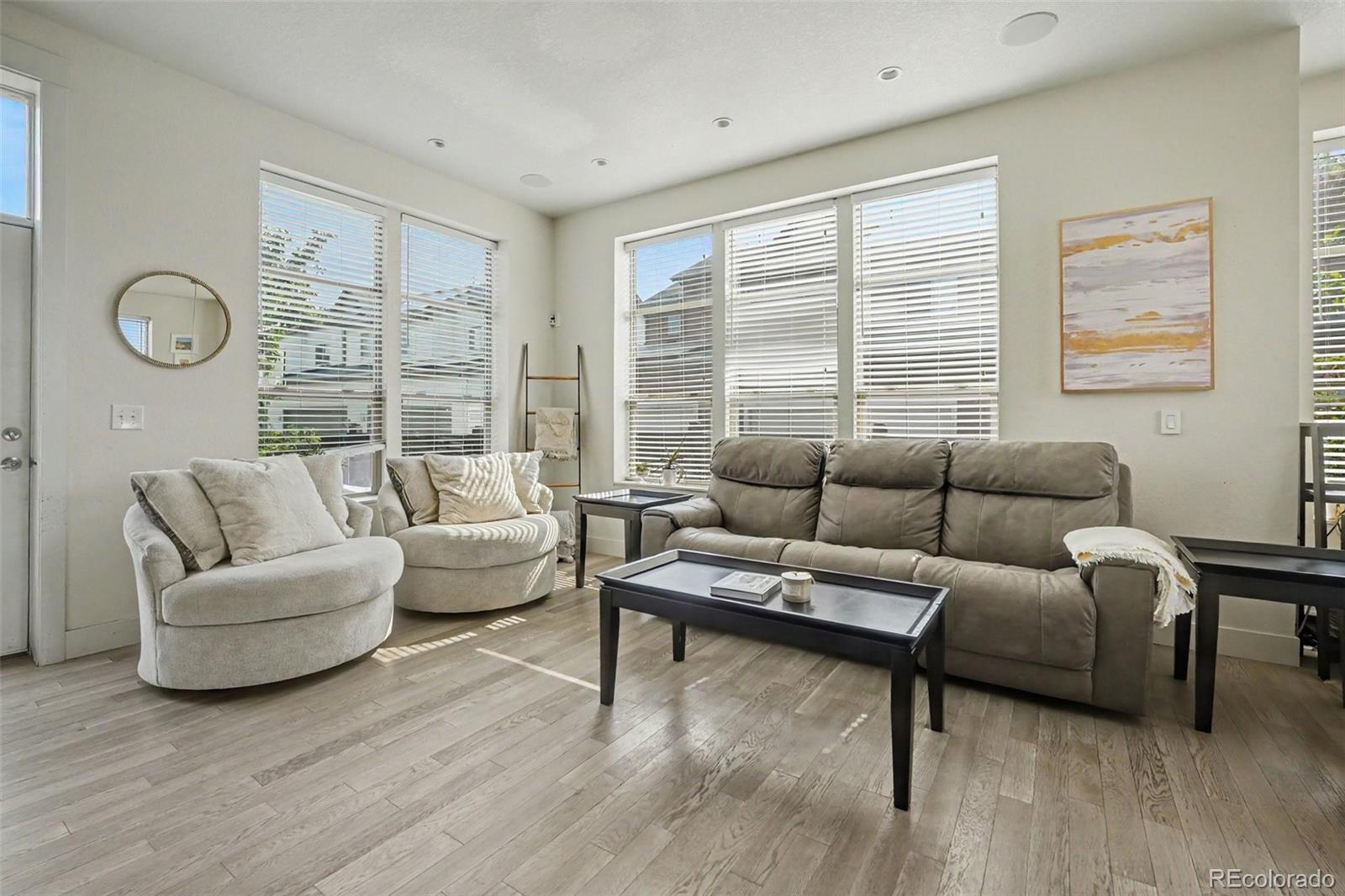 MLS Image #4 for 9045 e prairie meadow drive,denver, Colorado