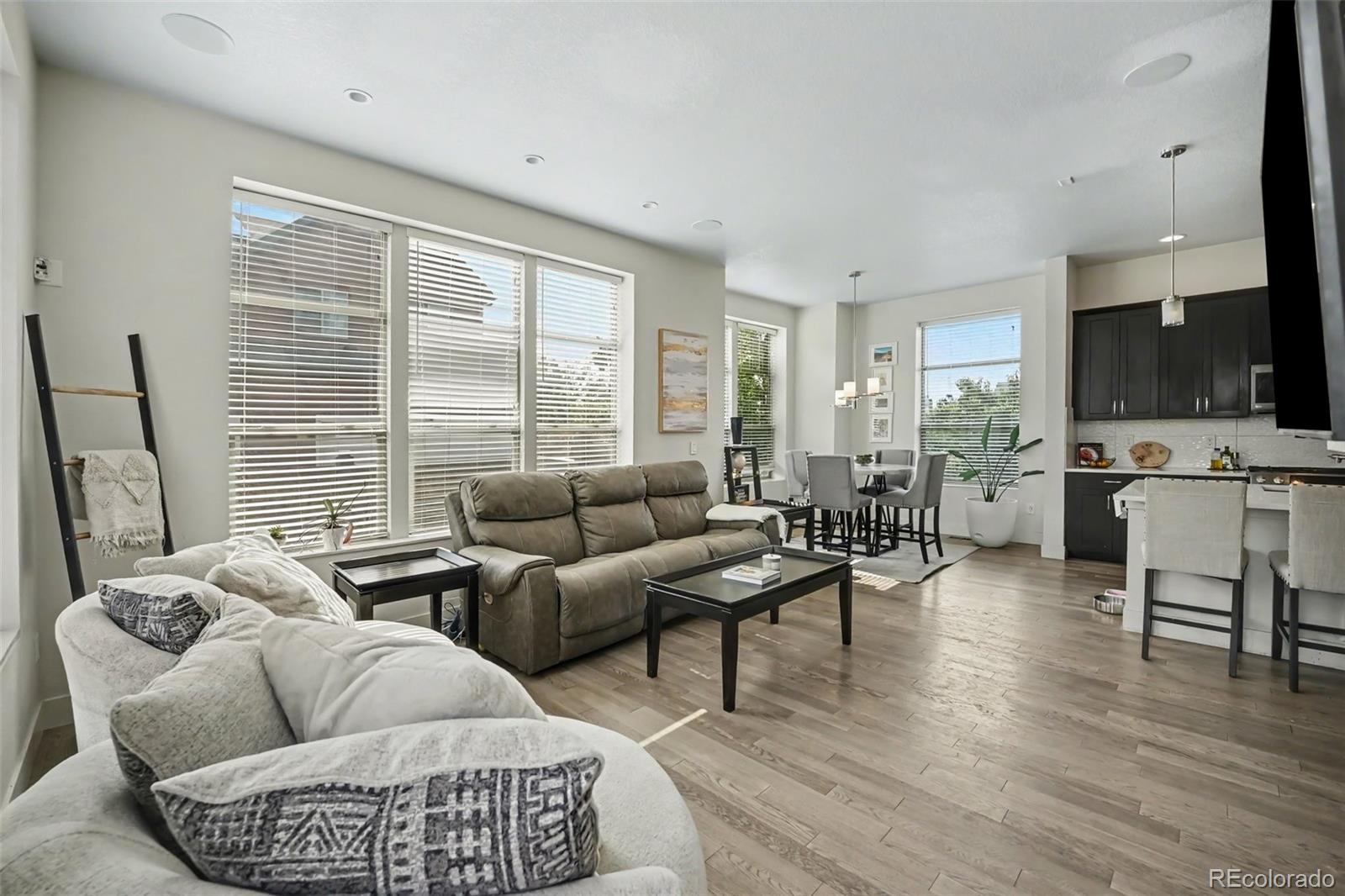MLS Image #5 for 9045 e prairie meadow drive,denver, Colorado
