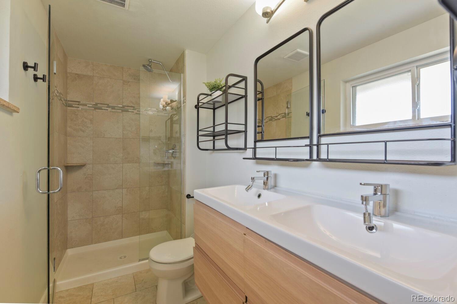 MLS Image #14 for 2555 e maplewood avenue,littleton, Colorado