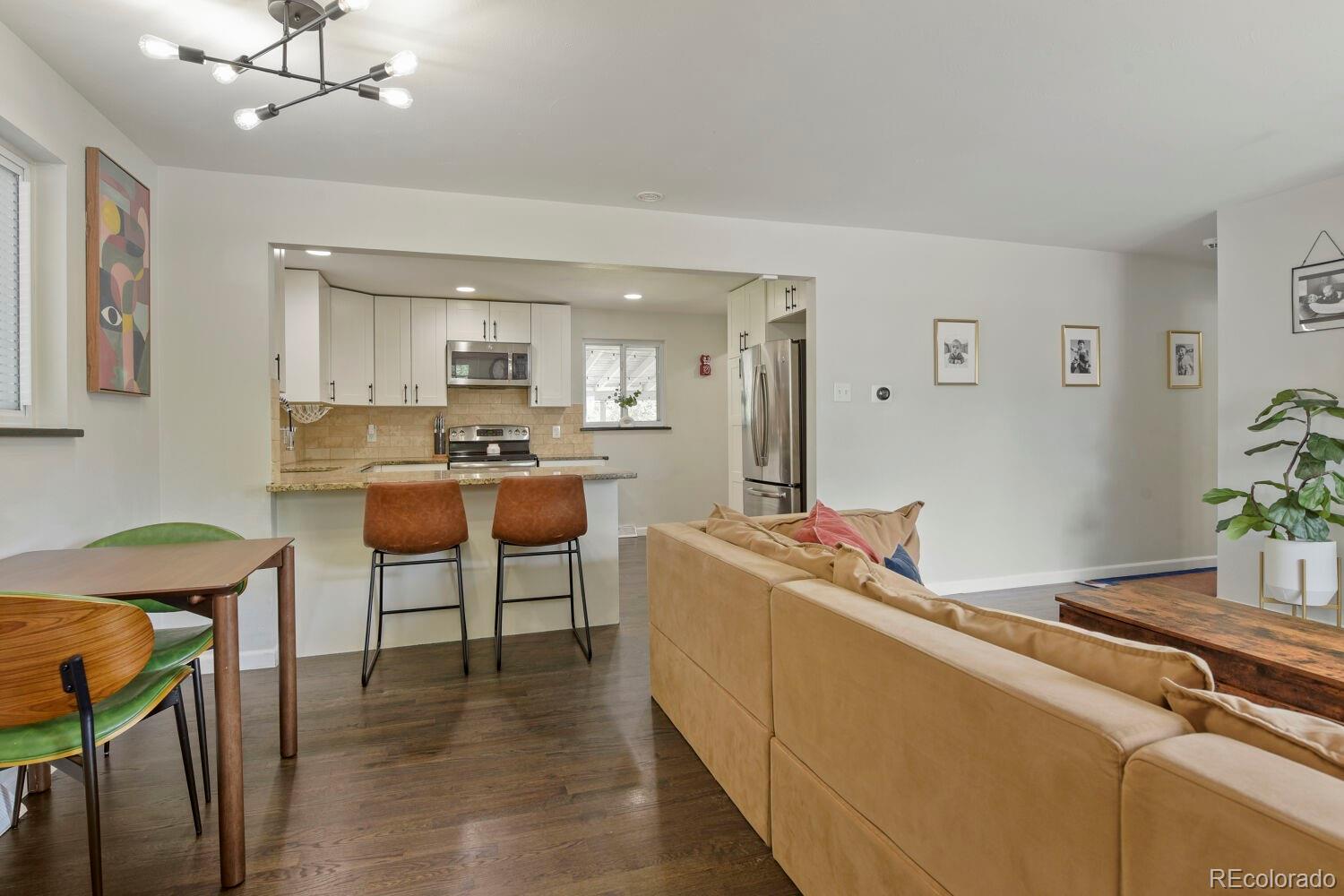 MLS Image #6 for 2555 e maplewood avenue,littleton, Colorado