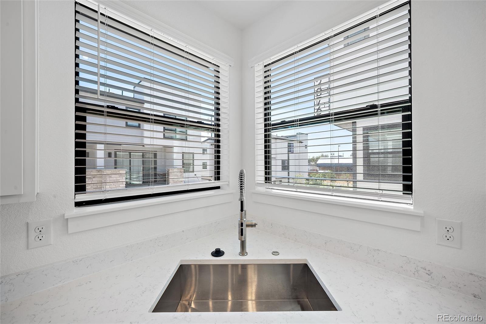 MLS Image #4 for 2078 s holly street,denver, Colorado
