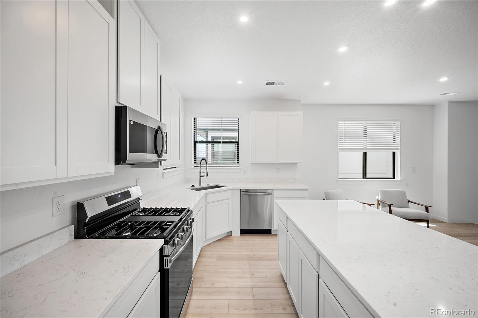 MLS Image #5 for 2078 s holly street,denver, Colorado