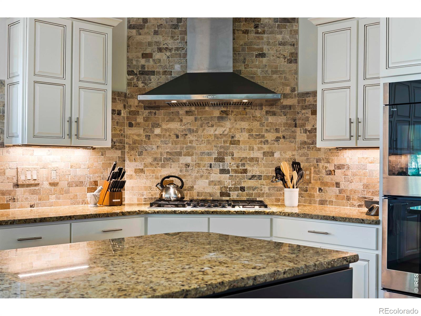 MLS Image #11 for 3941  roaring fork drive,loveland, Colorado