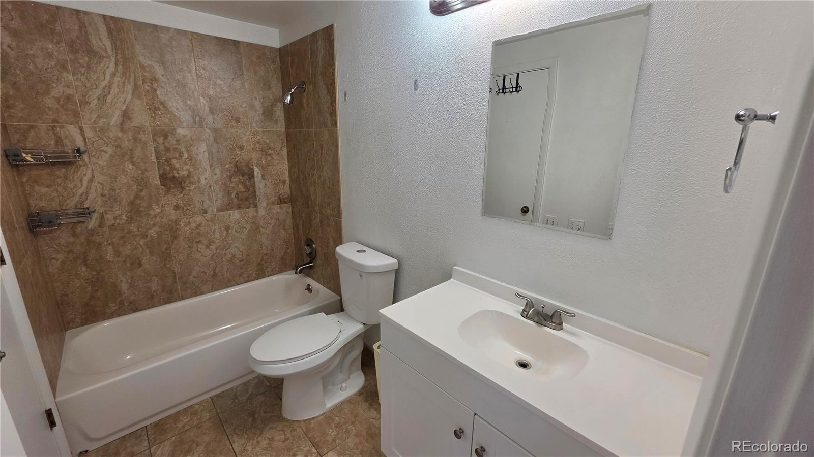 MLS Image #15 for 1915 s hannibal street,aurora, Colorado