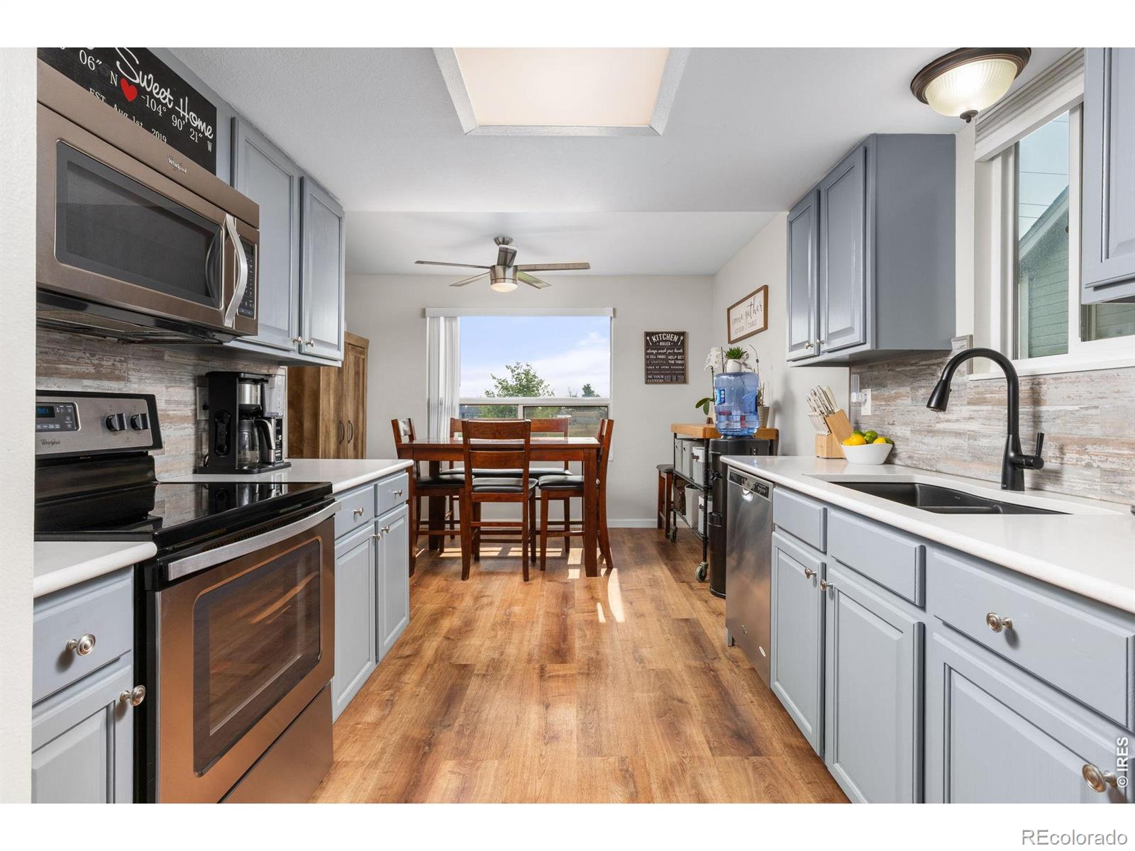 MLS Image #11 for 11209  holly street,thornton, Colorado
