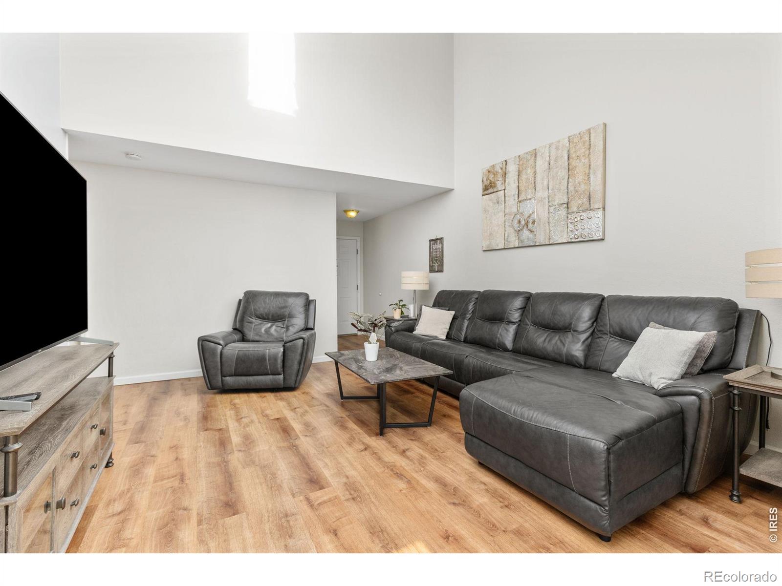 MLS Image #6 for 11209  holly street,thornton, Colorado