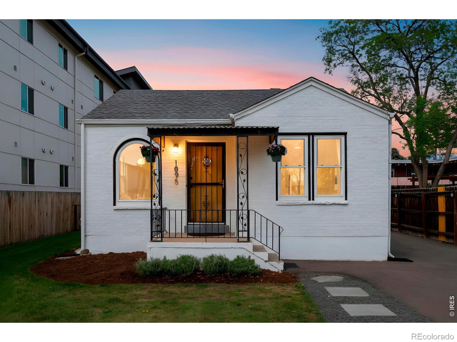 MLS Image #2 for 1095  carr street,lakewood, Colorado