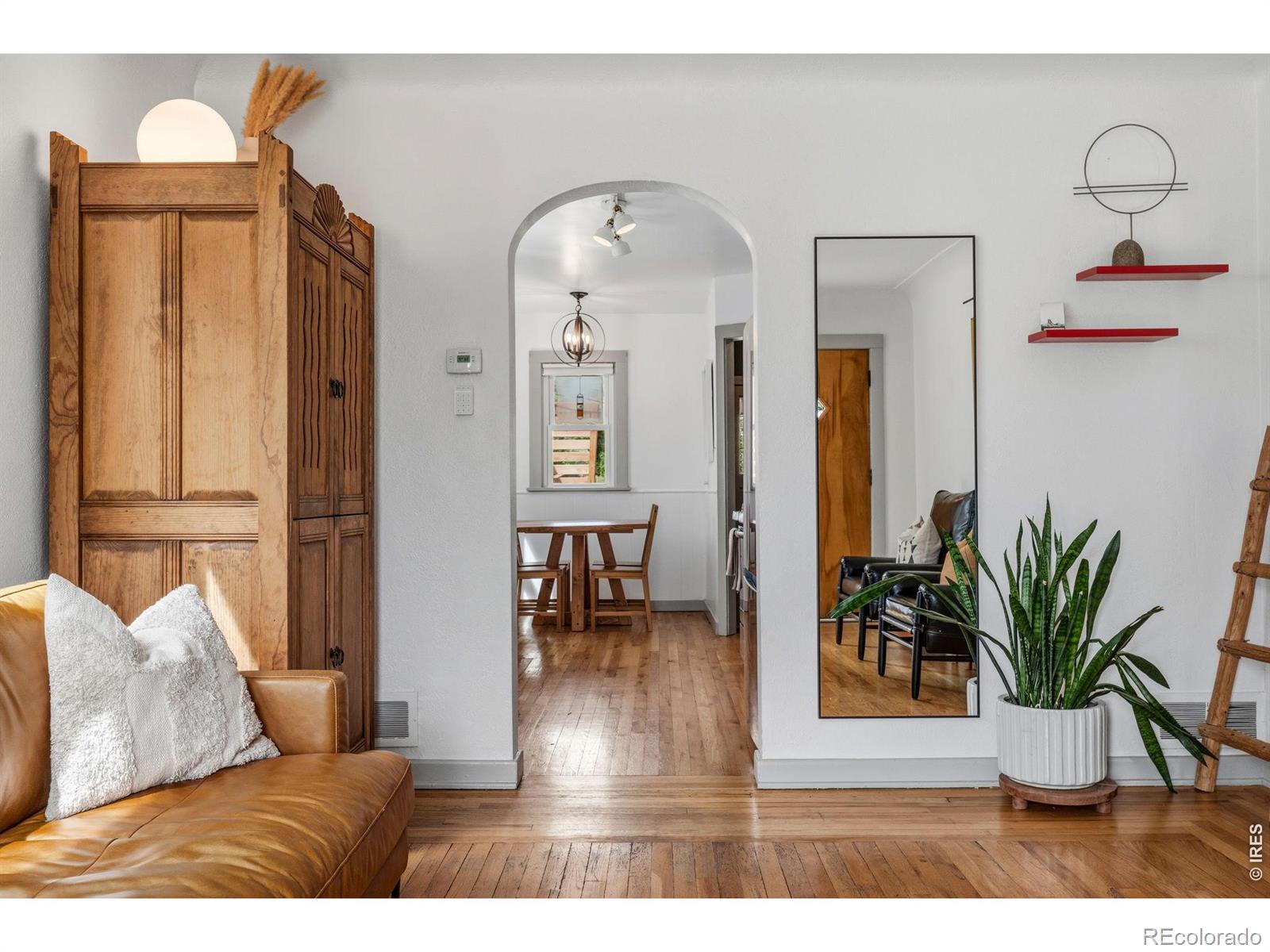 MLS Image #4 for 1095  carr street,lakewood, Colorado