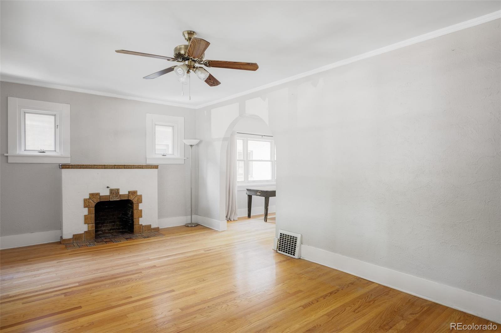 MLS Image #2 for 851 s vine street,denver, Colorado