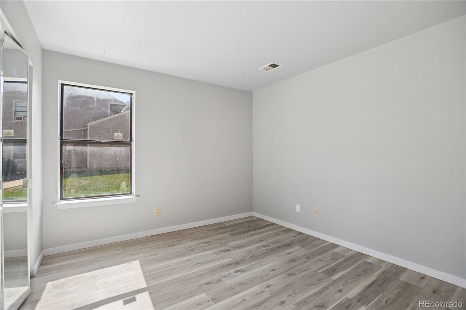 MLS Image #17 for 225 e 8th avenue,longmont, Colorado